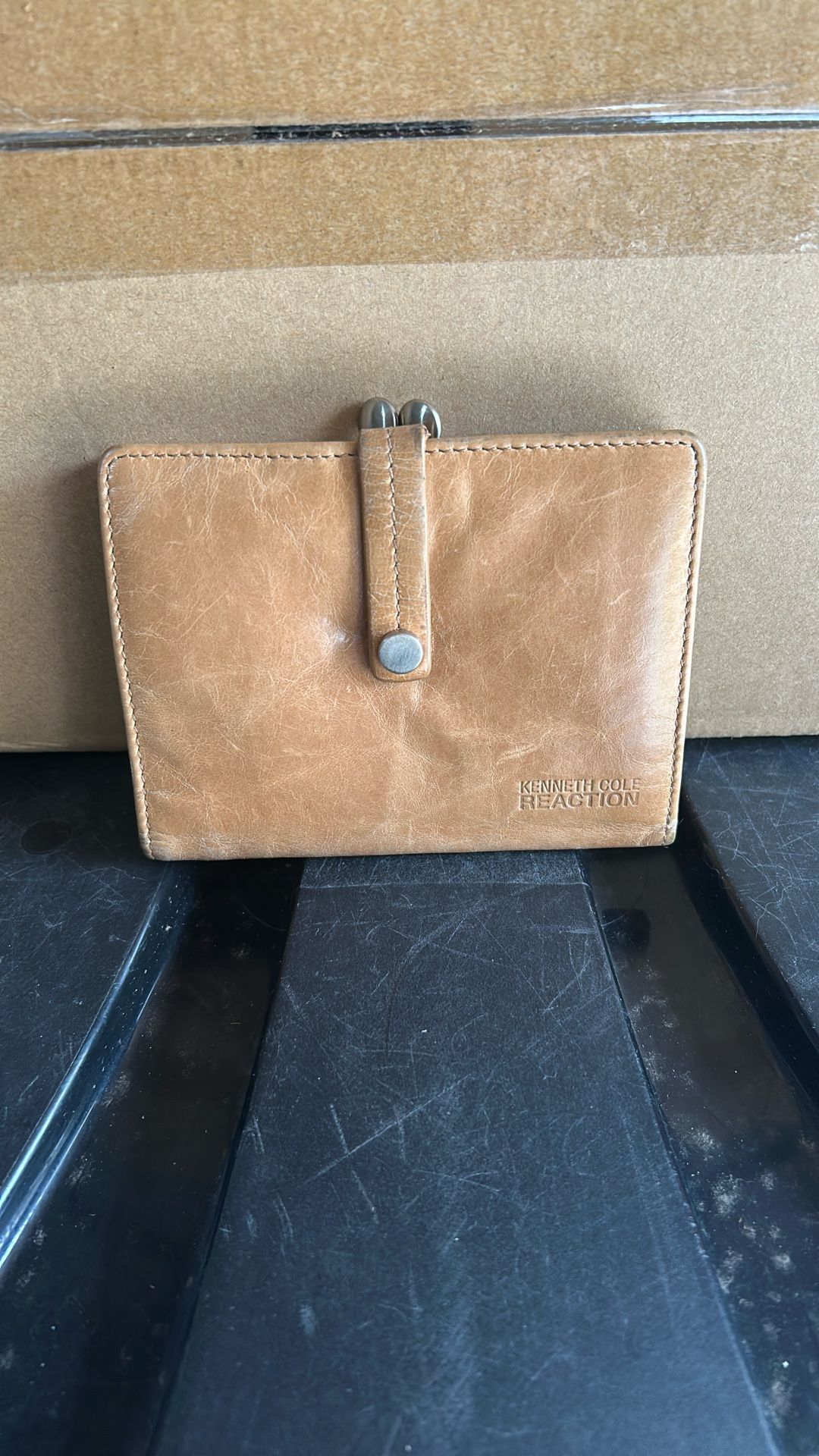 Kenneth Cole Reaction Leather Wallet