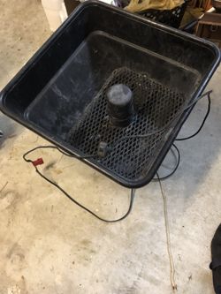 Earth way M21 spreader