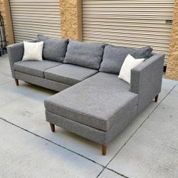 Large & Comfy Right Facing Grey Sectional Sofa - Free Delivery 🚚