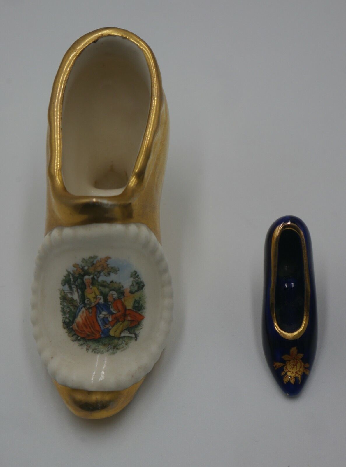 lot 4 antique mini decorative porcelain shoes mint condition