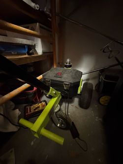 Electric trailer dolly