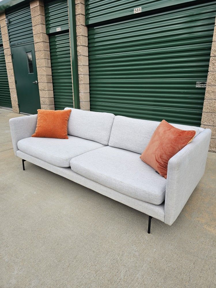 Free Delivery! Modern Sofa (Super Comfortable)