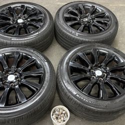 21 INCH RANGE ROVER RIMS AND TIRES 5 lug