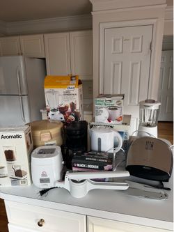 12 ITEM Kitchen Appliance Lot Black & Decker, Cuisinart, George Forman, Oster, and more!