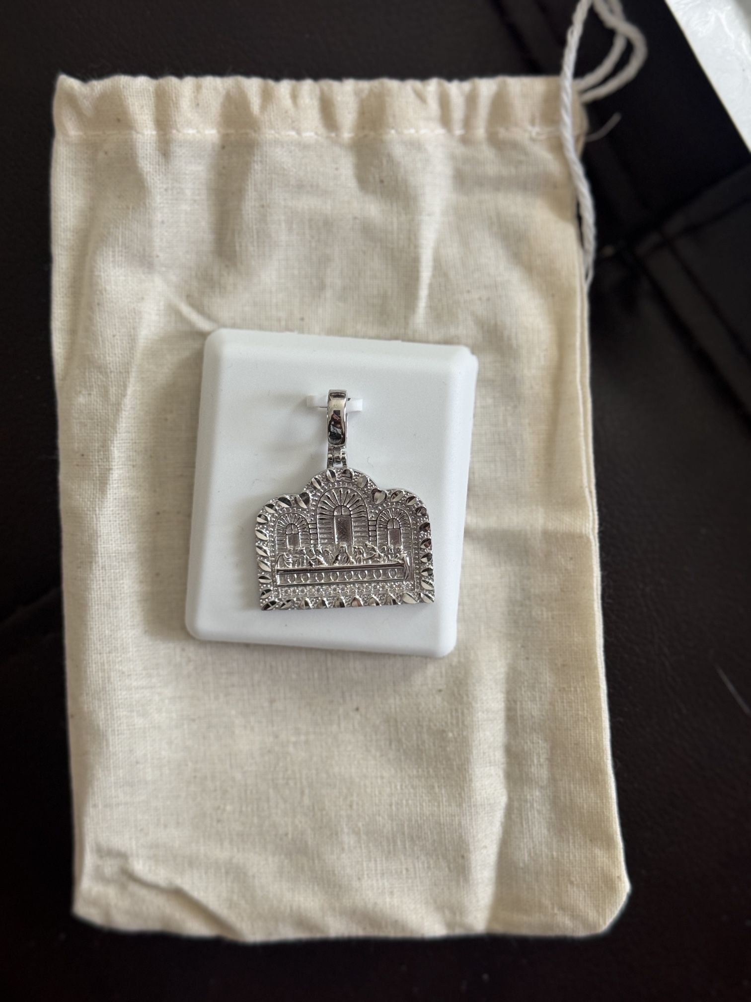 Last supper 925 silver moissanite pendant
