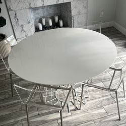 CB2 Dining Table w/chairs