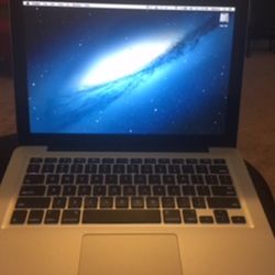 Fully Loaded 2011 MacBook Pro 8gig ram Loaded with Audio & Video Recording  Editing Software Logic X, Waves bundle Fully Loaded Plugins Galore Filled 