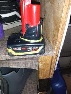 Milwaukee m12 4.0