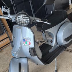 1981 Vespa Piaggio 125px