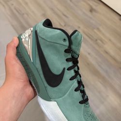 Men’s Kobe 4 Girl Dad Protro