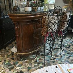 Pulaski Stone Top Dry Bar