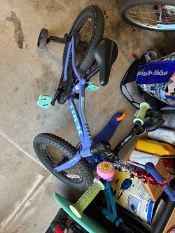 Trek kids precalibur bike 16”
