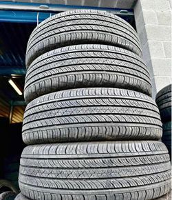 225/55r17 Continental tires con 80% de Vida las 4
