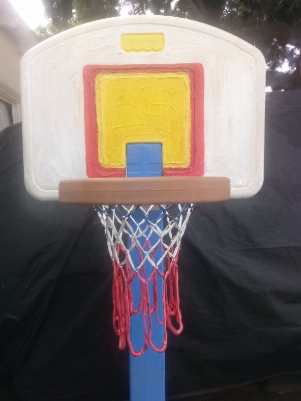 FISHER PRICE GROW-TO-PRO JUNIOR BASKETBALL HOOP (ADJUST 4 ' 5 ' & 6 ')