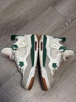 Jordan 4 SB