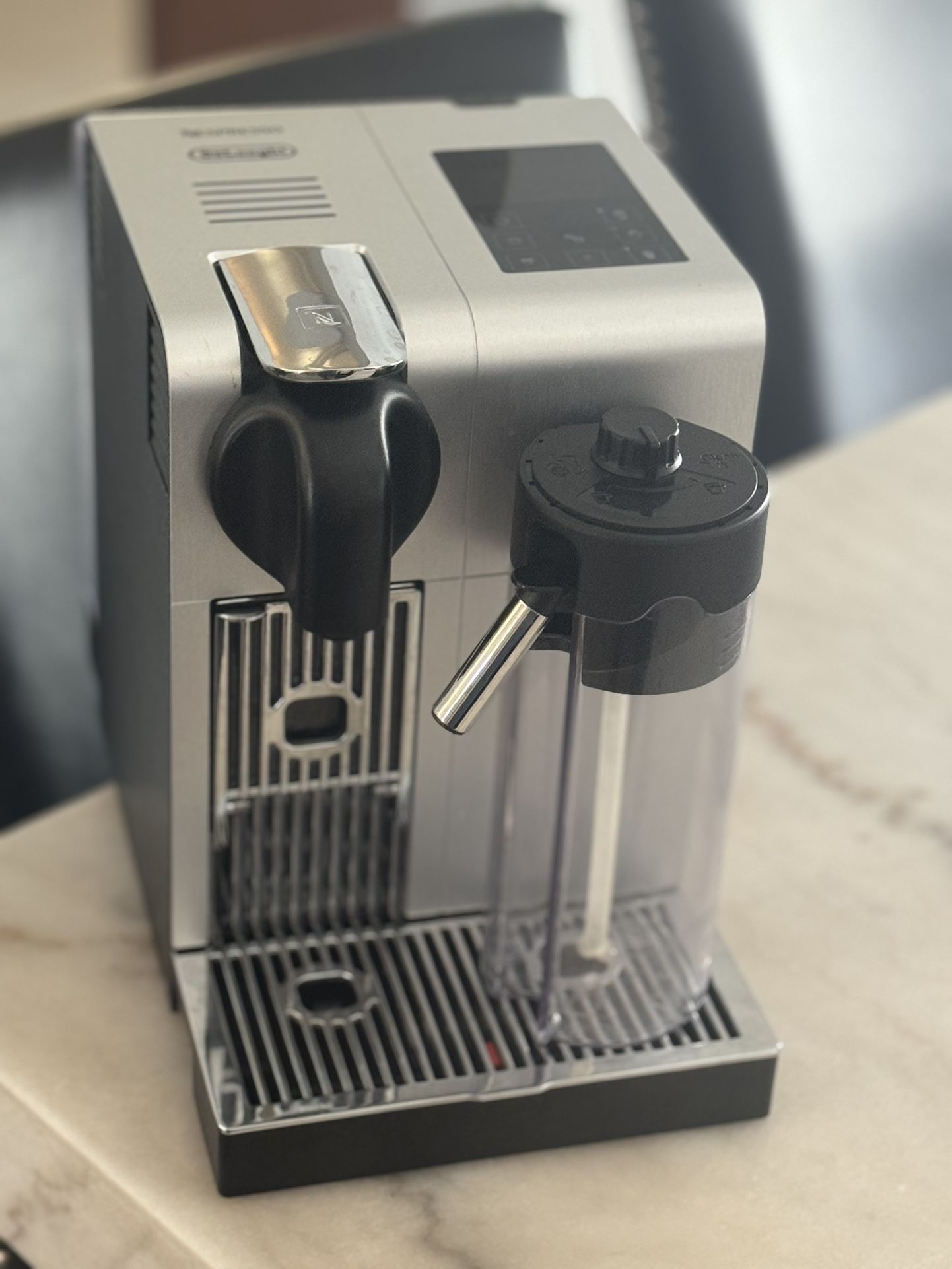DeLonghi Nespresso coffee machine with milk frother. Nespresso Gran Lattissima Black Coffee Maker