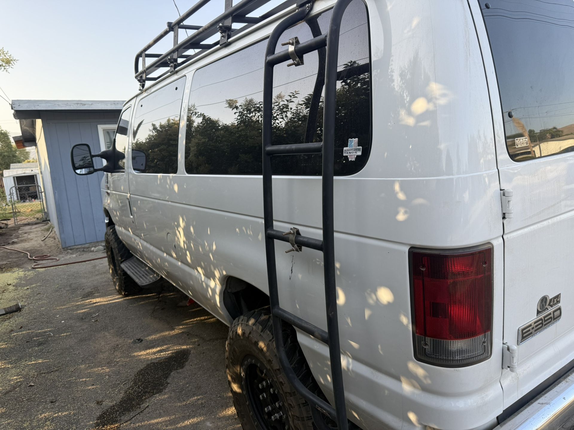 2008 Ford E-350
