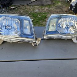 Toyota tacoma 2012 headlights