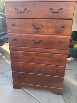 Dresser