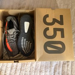 Yeezy 350 v2 shoes size 12