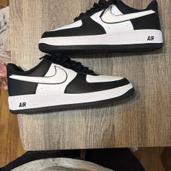 Nike Air Force 1 '07 panda colorways size 8 men’s 