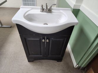Bathroom sink