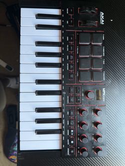 Akai Professional MPK Mini MIDI Controller