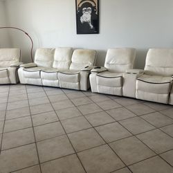 Section Sofa With Five Seas