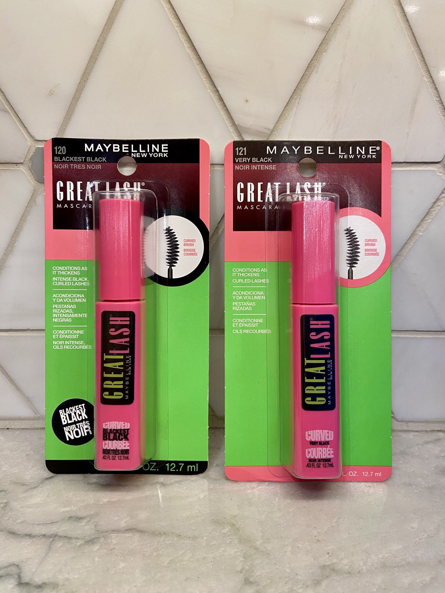 Maybelline Great Lash Curved Brush Washable Mascara, Blackest Black or Very Black. New/unopened.