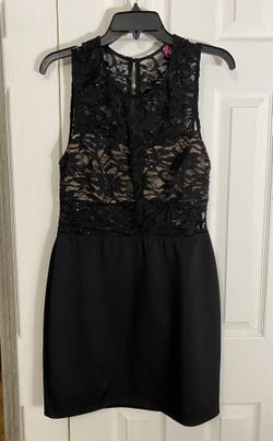 Dress With Lace