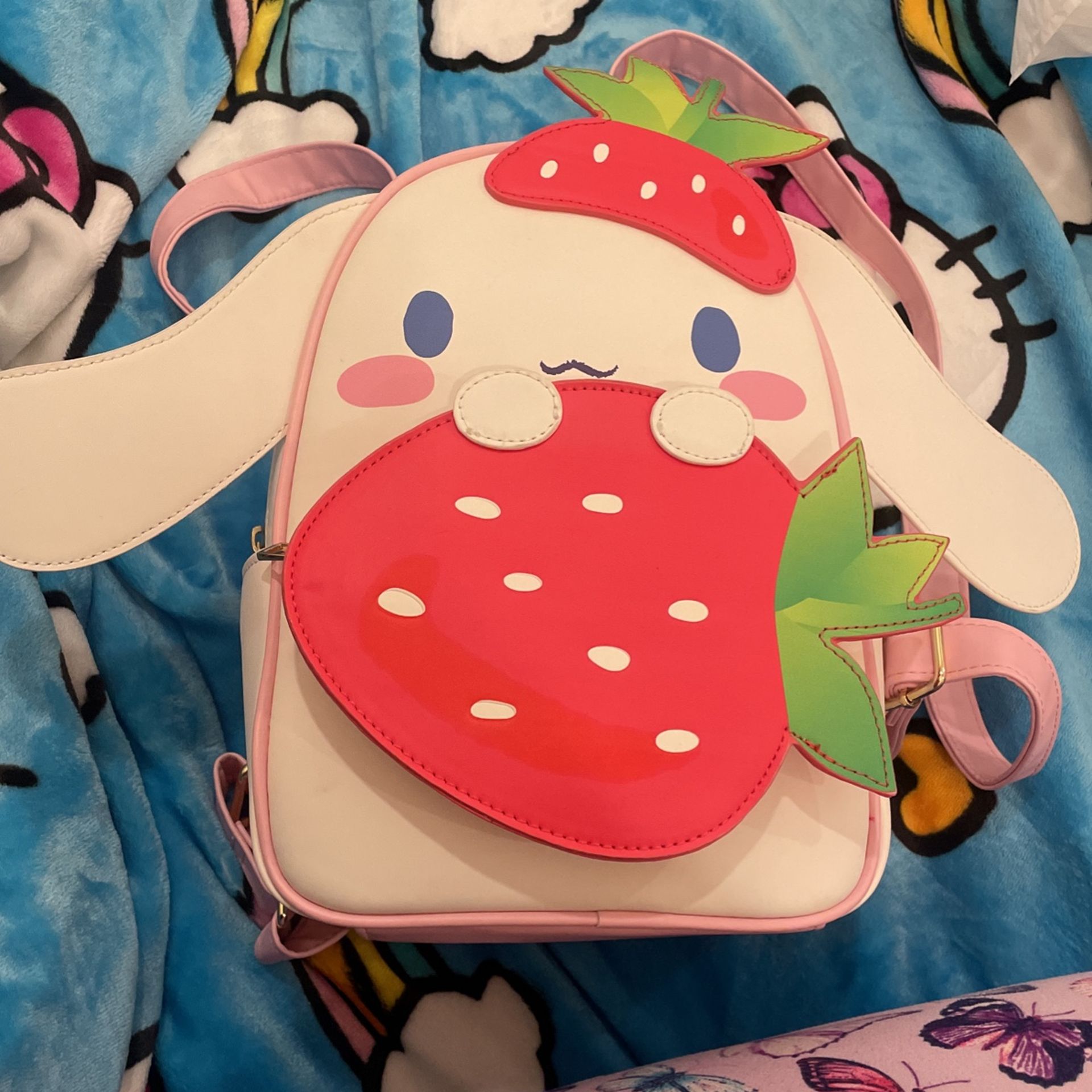 sanrio cinnamon Roll backpack