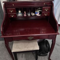 Wooden Desk With Hutch In Cherry Finish (Solid)