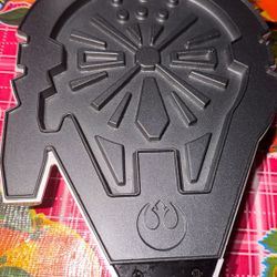 Star Wars Millennium Falcon Waffle Maker