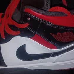 Nike Shoes Red And Black 
