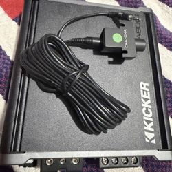 Kicker CX800 Amp
