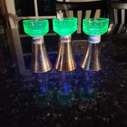 3 Antique Uranium  And Carnival Glass ... 2  Have Small Chip And 1 Has A   Crack.. 