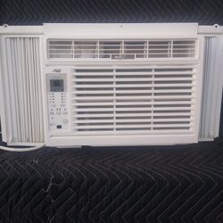 Air Conditioner Artic King 6000 BTU Window Unit AC