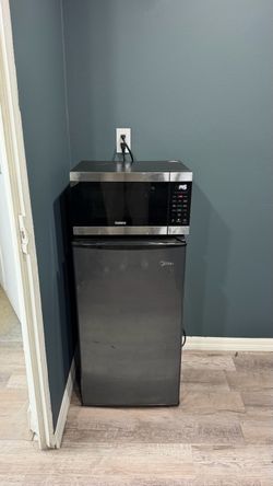 Freezer And Microwave