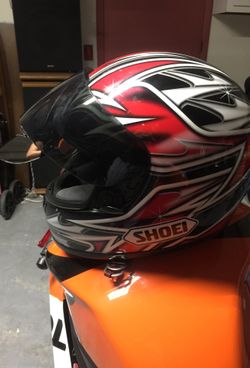 Motorcycle helmet