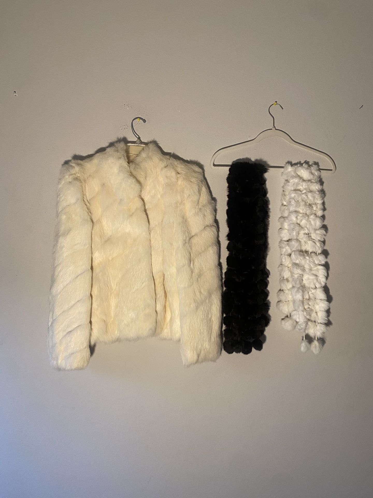 Chosen Furs Ladies Natural Rabbit Fur Cost Off White Jacket Sz Small, 2 Rabbit Fur Scarfs