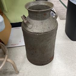 Borden milk can 