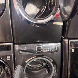 Electrolux Washer And Electric Dryer 