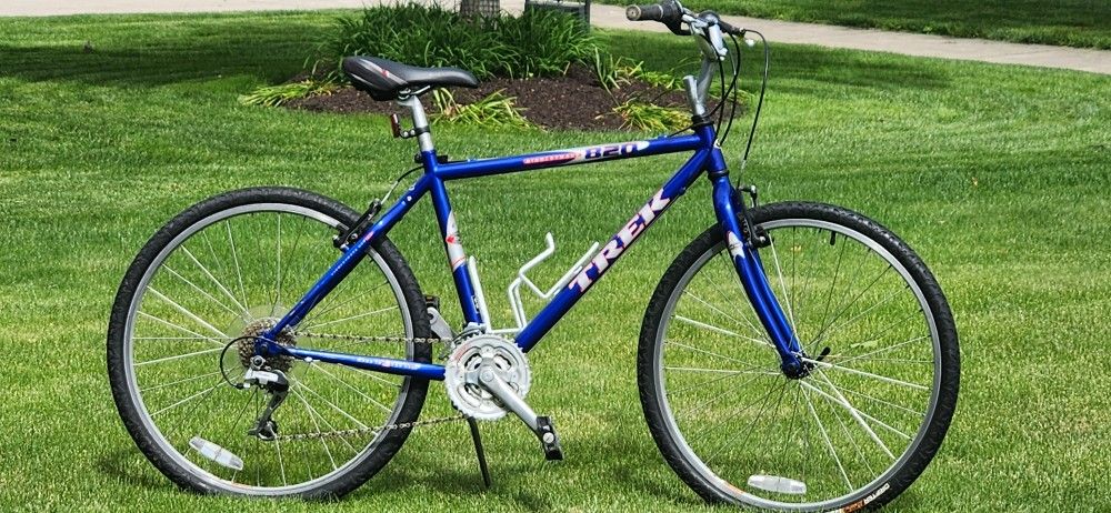 TREK 820 SINGLETRACK - MOUNTAIN BIKE - MEDIUM CROMOLY FRAME - GRIP SHIFTING - TUNED