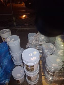 Sherwin-Williams SuperPaint 5-Gallon Pail Lot (8 Buckets)