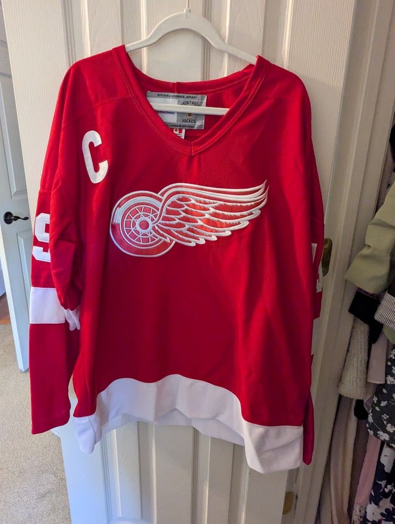 Vintage Hockey Yzerman Jersey - Never Worn, Size 52 (Canadian)