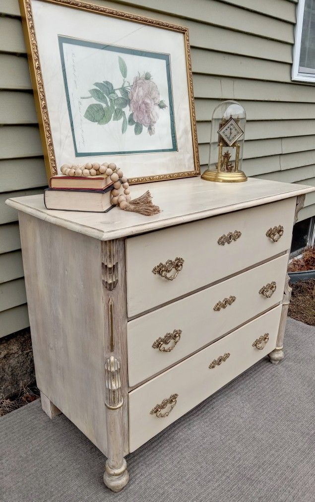Dresser Vintage 3 Drawer