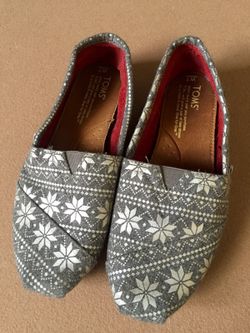 Toms women's size 7