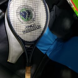 tennis racket