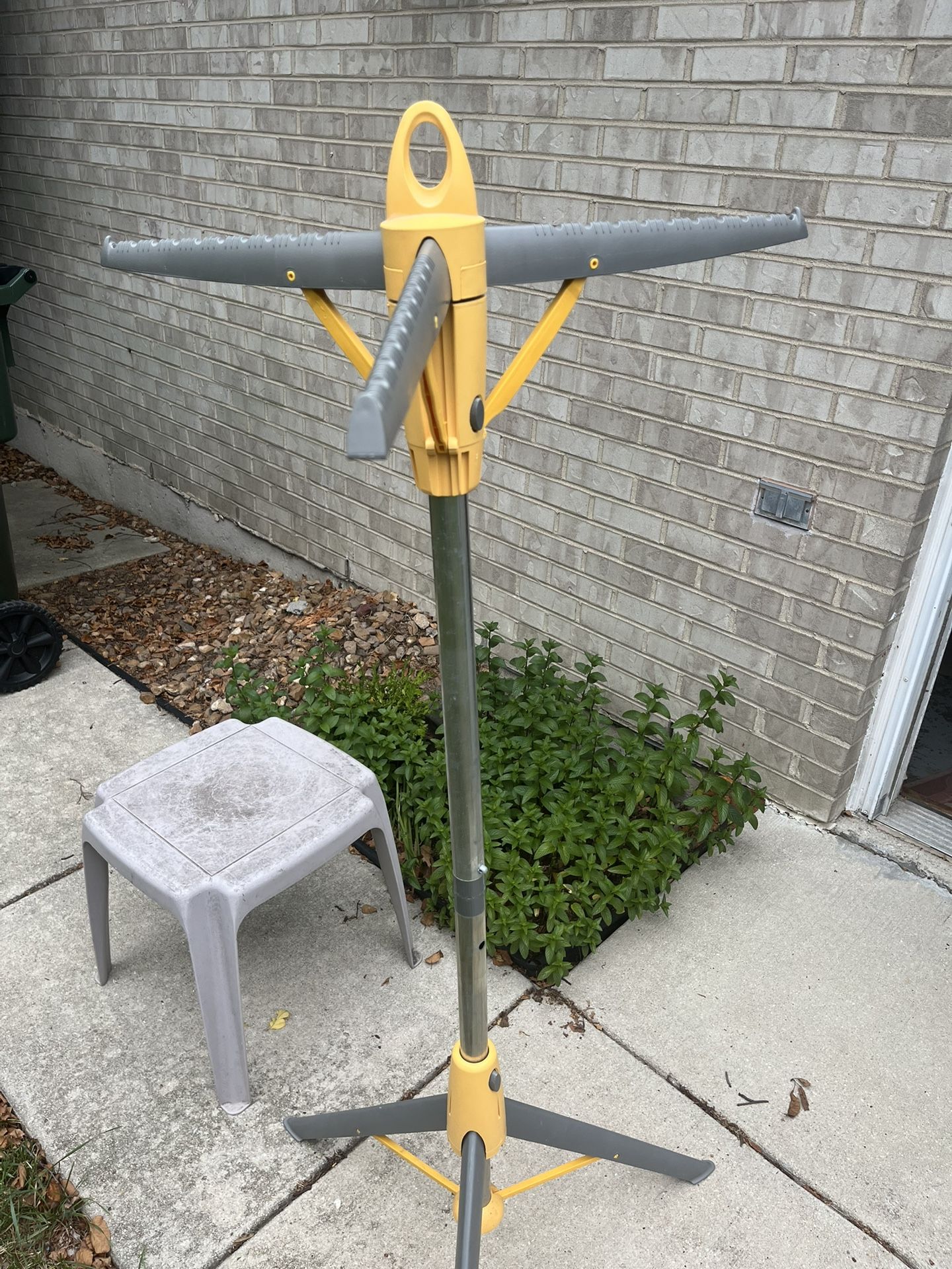 Clothes Rack