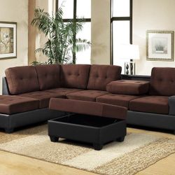 🤗Heights Chocolate/Black Reversible Sectional with Storage Ottoman